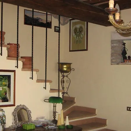 Sleeps 6 Pool Wifi Villa San Terenziano
