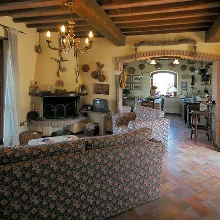 Sleeps 6 Pool Wifi Villa San Terenziano